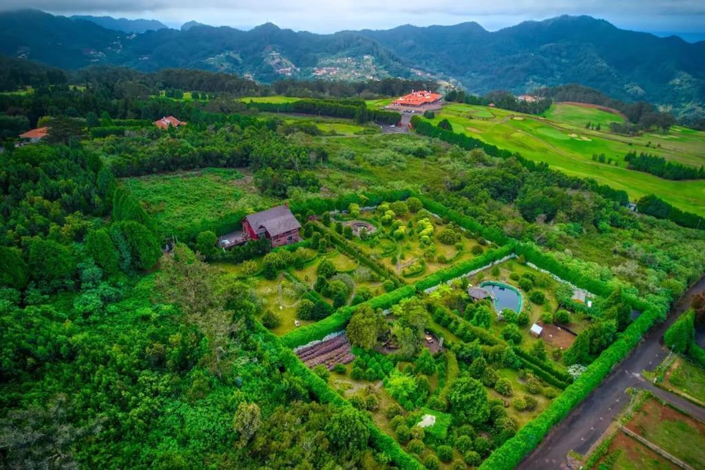 Seaside Golf Retreat With 10000 Square Meter Garden Chalet *
